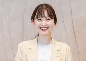 アニヴェルセル株式会社 店舗環境企画部 山根 梨沙